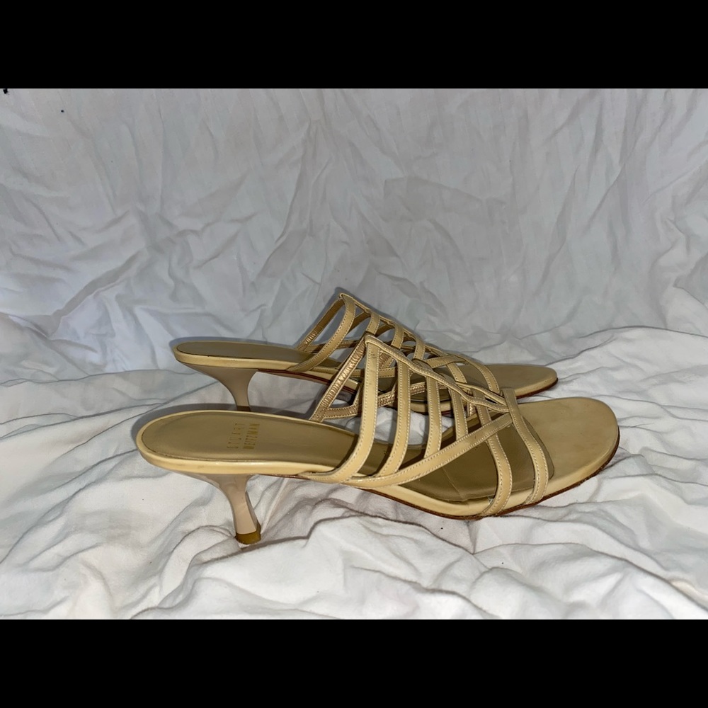 Stuart Weitzman Leather Cutout Accent Kitten Heals.